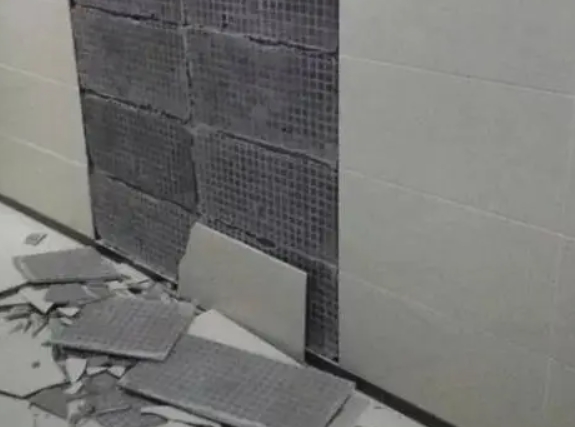 清河门瓷砖空鼓维修公司分享下清河门墙砖松动维修的知识